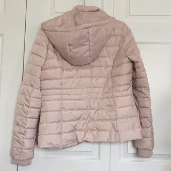 Adorable soft pink puffer jacket - Picture 4 of 4